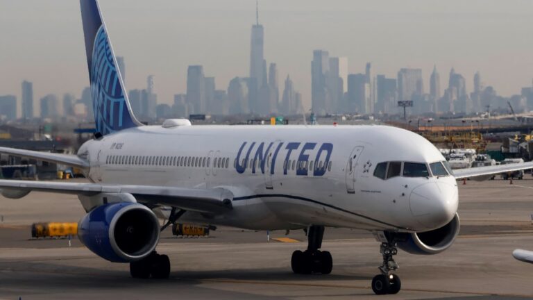 United Airlines (UAL) 4Q 2024 earnings