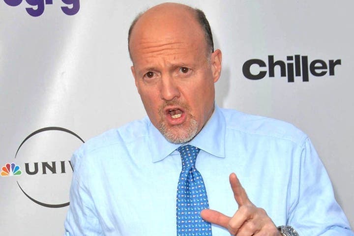 Jim Cramer thinks these two stocks ( WFC ) ( TJX ) will continue to outperform analysts’ expectations in 2025