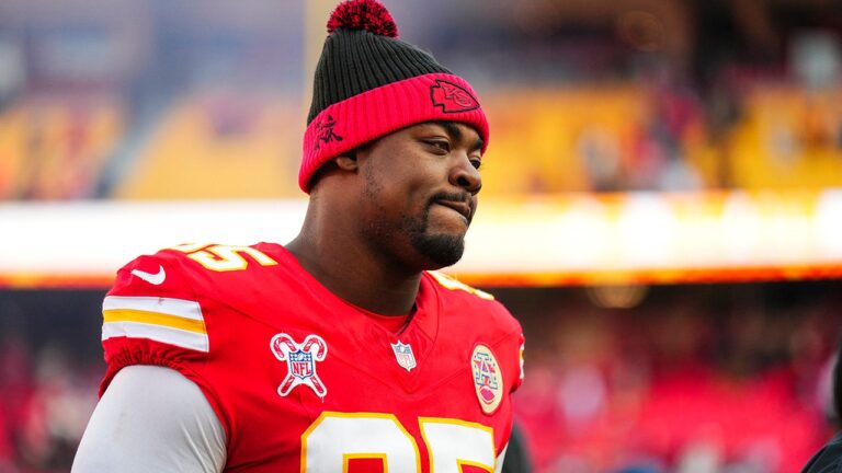 Chiefs star Chris Jones cries during the national anthem before the playoff game against the Texans