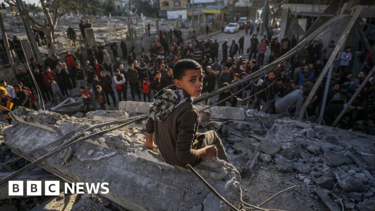 Gaza is waiting for a ceasefire, fearing a last-minute catastrophe.