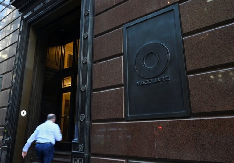 WSJ reports that Macquarie will invest up to 5 billion dollars in Applied Digital data centers