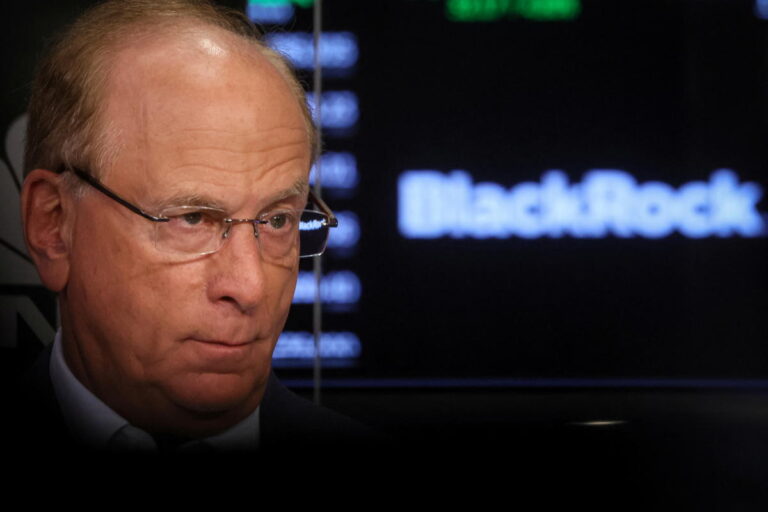 BlackRock is trying to get rid of the hot seat as the GOP takes power.