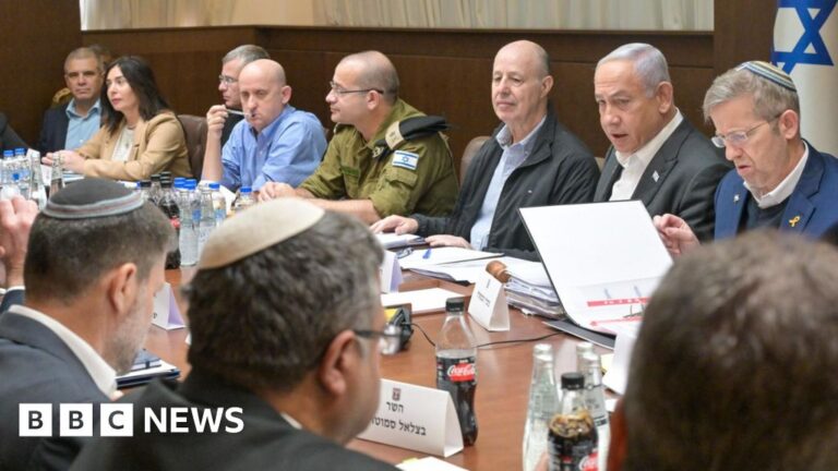 The Israeli cabinet approved the Gaza ceasefire and ceasefire agreement