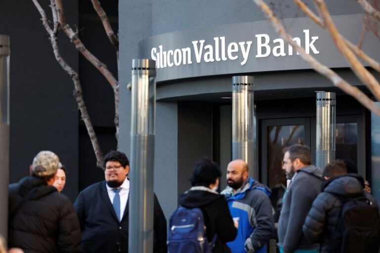 FDIC indicts 17 former Silicon Valley bank executives, directors in bankruptcy