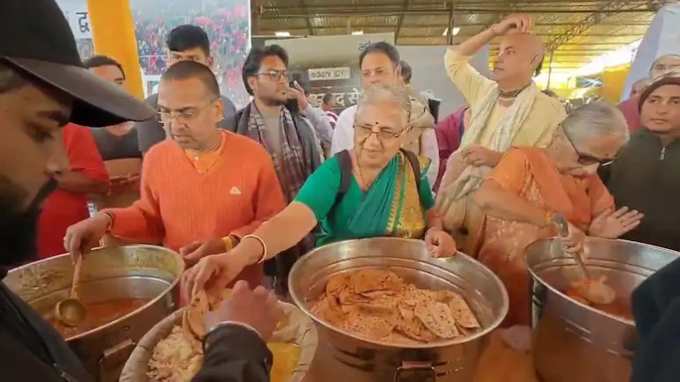 Maha Kumbh 2025: Sudha Murthy distributes Mahaprasad, visits ISKCON kitchen.