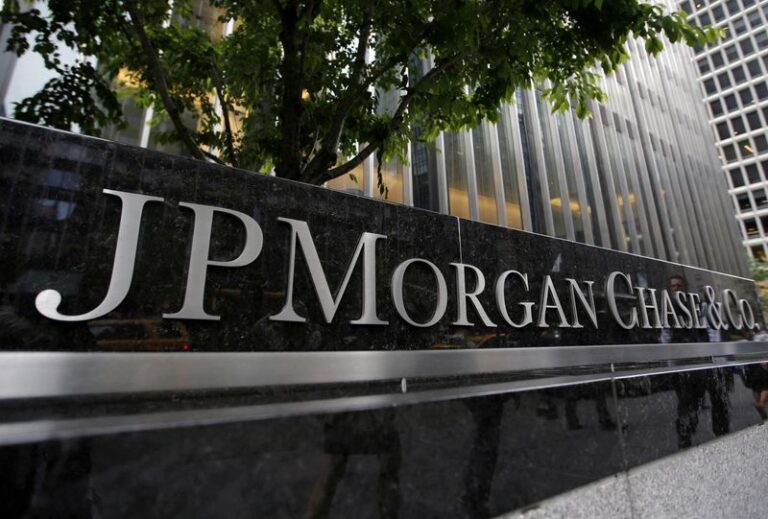 JPMorgan named CEO Jennifer Piepszak as chief operating officer