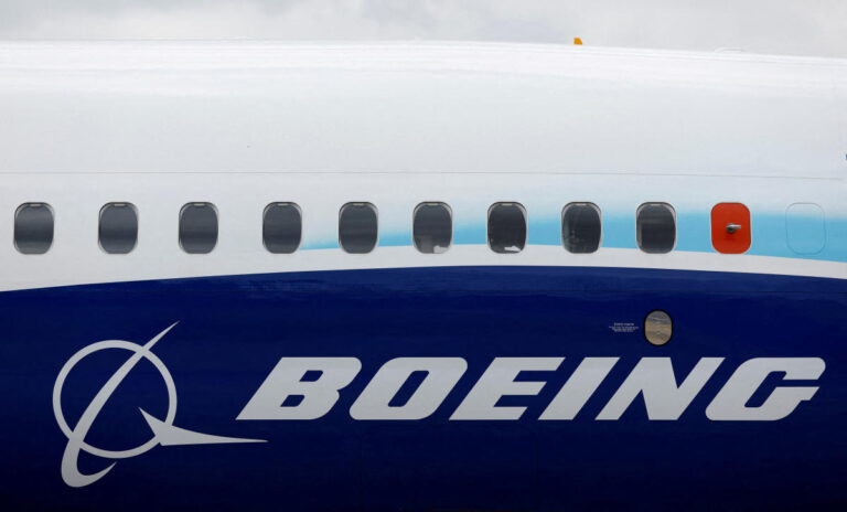 Boeing has lost $ 3.5 billion by the fourth quarter and work.