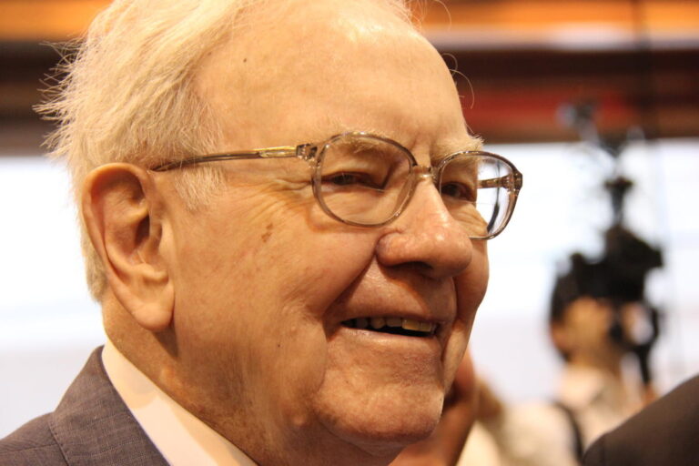 2 Warren Buffet shares Hand Over Fist to buy and 1 to get rid of