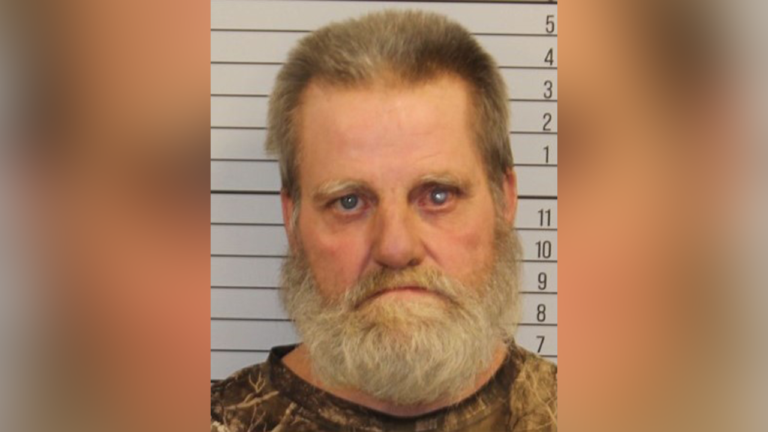 Tennessee man arrested after shooting at family skiing event, deputies say