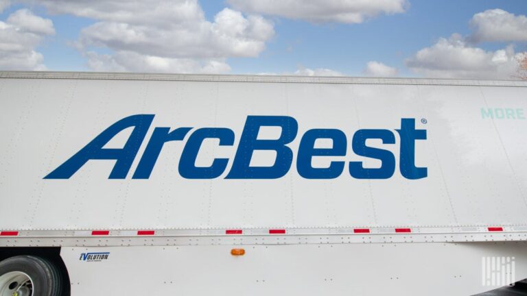 ArcBest announces leadership changes