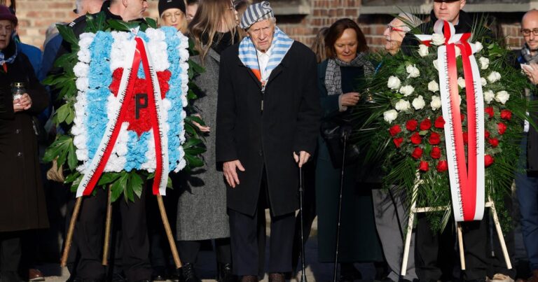 Auschwitz The 80th of the freedom of freedom of freedom is the 80th certificate of certificate, holok