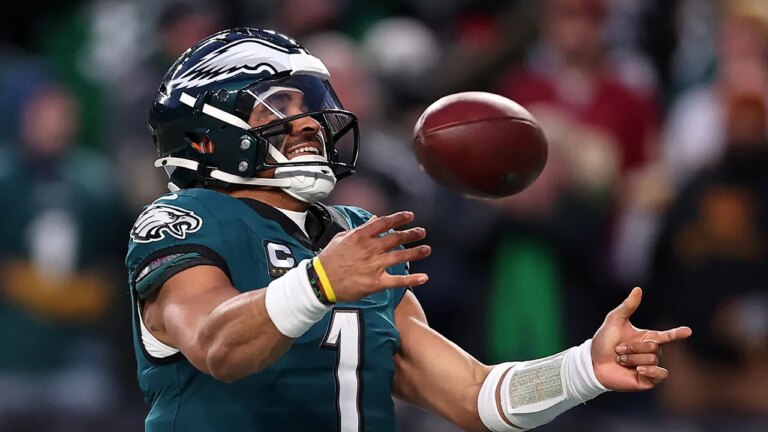 Officials are warned about penalties as they try to stop the Eagles from scoring in a surprising sequence.