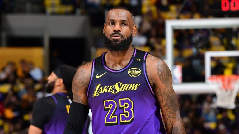 LeBron James, family forced to evacuate amid wildfires in Los Angeles area