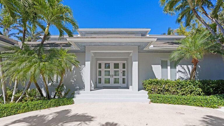 You can be Donald Trump’s neighbor in Palm Beach for $15 million.