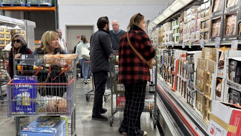 Inflation rose 2.9 percent in December, as expected.