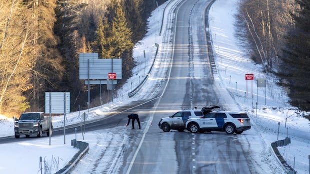 A US Border Patrol agent has been killed near the Canada-US border in Vermont, officials said